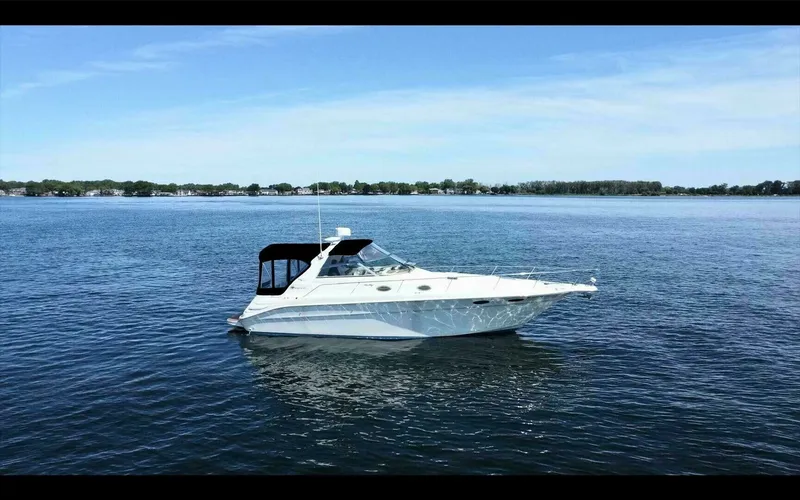 The Image of 1999 Sea Ray 330 Sundancer 33 - 7826326