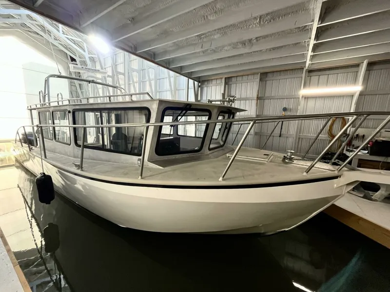 Slide: The Image of 1990 Aluminum Cruiser Custom 50 50 - 7826348