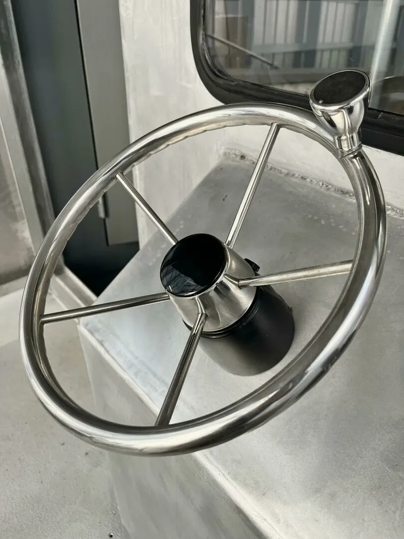Slide: The Image of 1990 Aluminum Cruiser Custom 50 50 - 7826367