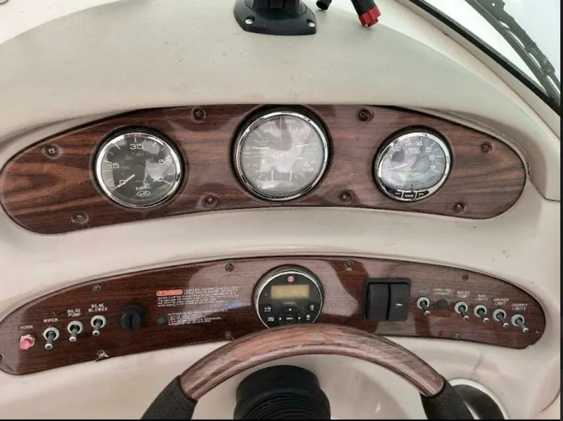 Slide: The Image of 2005 Sea Ray 270 Sundeck 27 - 7826458