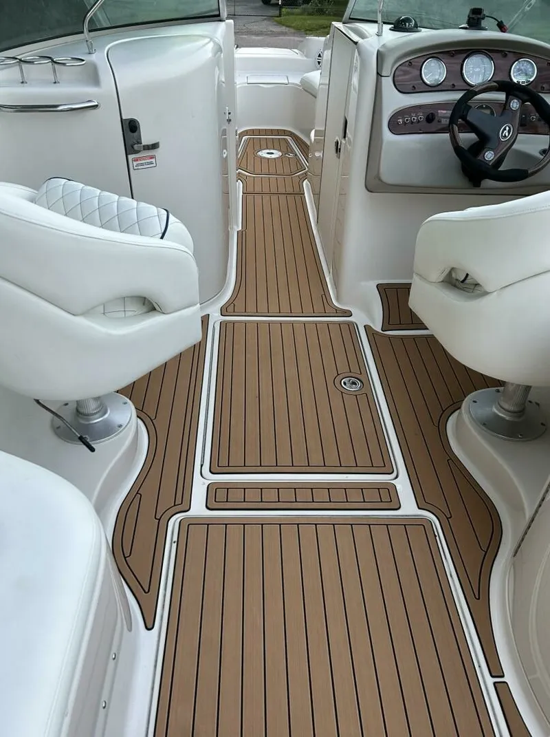 Slide: The Image of 2005 Sea Ray 270 Sundeck 27 - 7826455