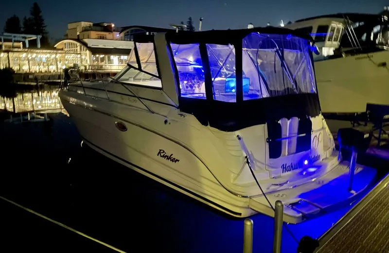 Slide: The Image of 2003 Rinker 310 Fiesta Vee 31 - 7826483