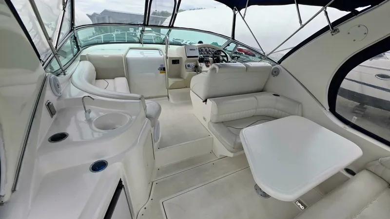 Slide: The Image of 1999 Cruisers Yachts 3375 Esprit 33 - 7826491