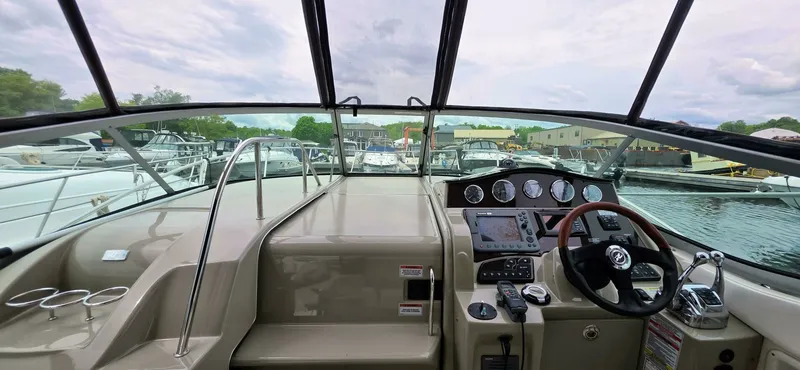 Slide: The Image of 2009 Sea Ray 310 Sundancer 31 - 7826542