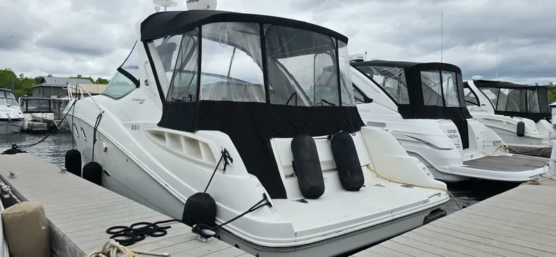 Slide: The Image of 2009 Sea Ray 310 Sundancer 31 - 7826526