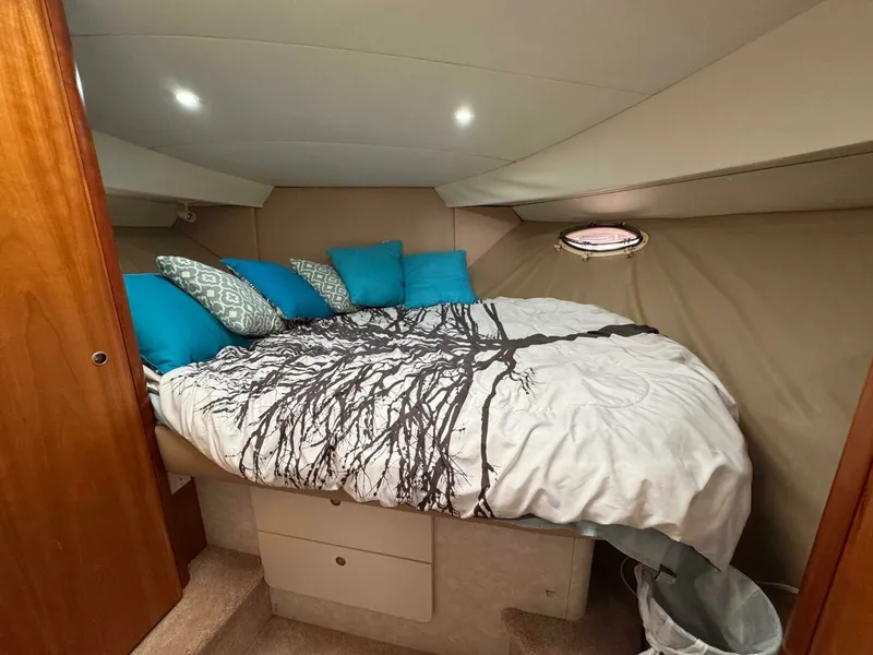 Slide: The Image of 1997 Silverton 352 Motor Yacht 35 - 7826637