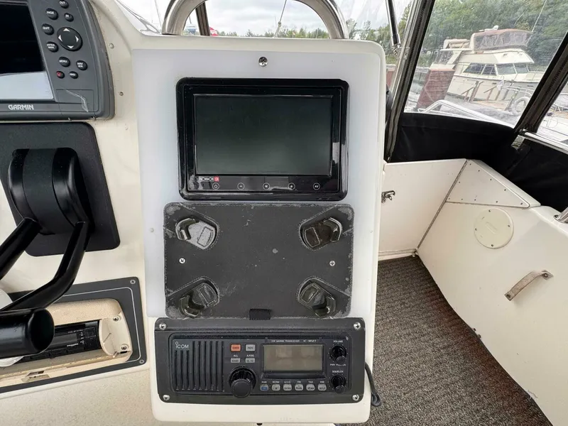 Slide: The Image of 1997 Silverton 352 Motor Yacht 35 - 7826613