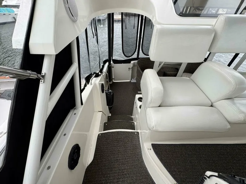 Slide: The Image of 1997 Silverton 352 Motor Yacht 35 - 7826620