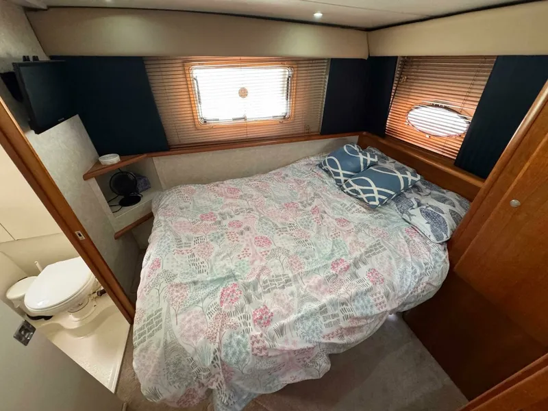 Slide: The Image of 1997 Silverton 352 Motor Yacht 35 - 7826640