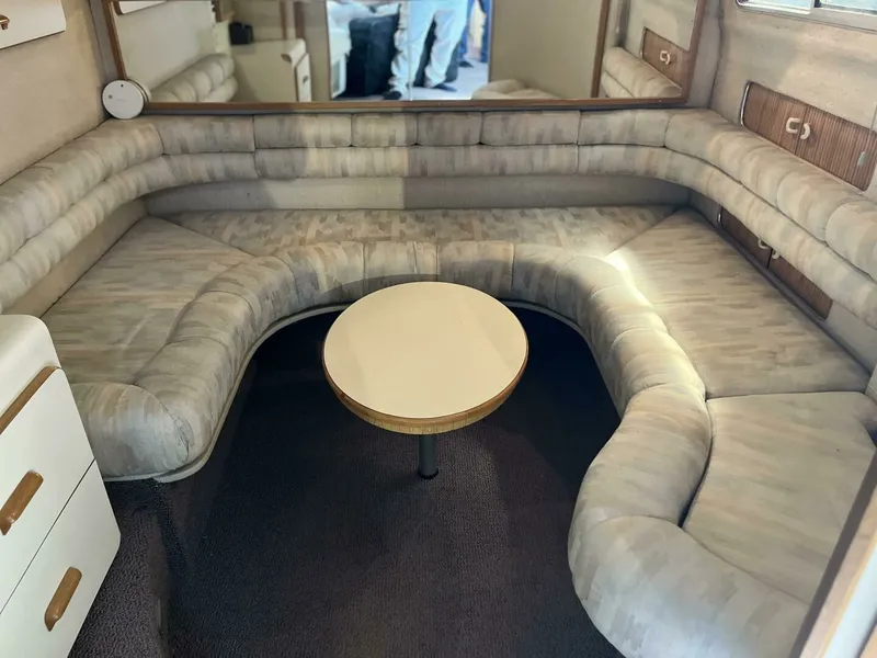 Slide: The Image of 1992 Sea Ray 440 Sundancer 44 - 7826746