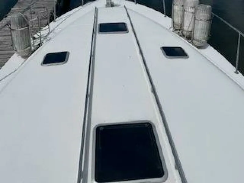 Slide: The Image of 1992 Sea Ray 440 Sundancer 44 - 7826720