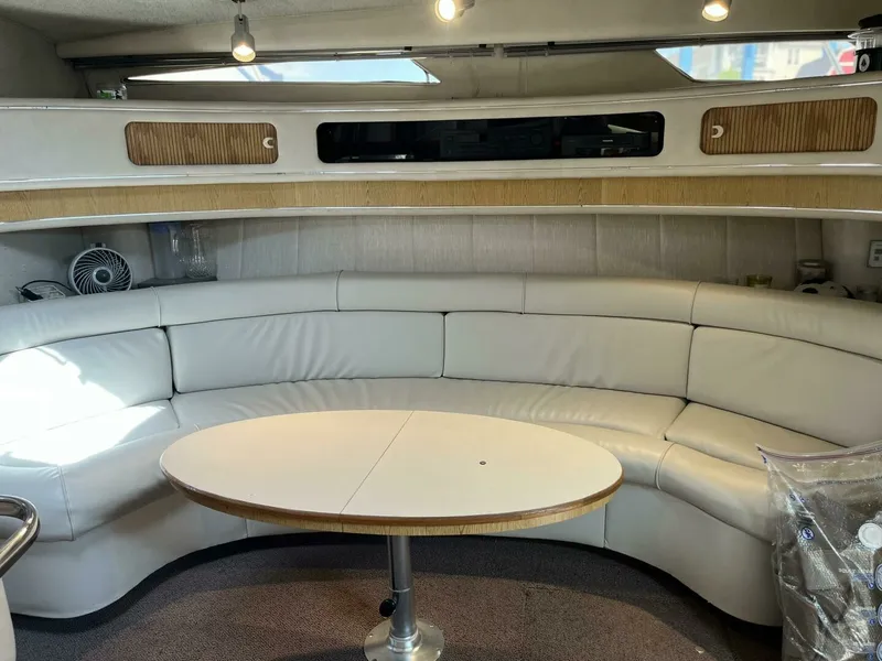 Slide: The Image of 1992 Sea Ray 440 Sundancer 44 - 7826741