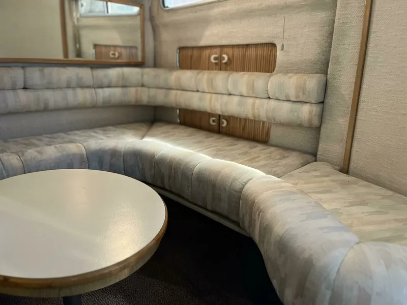 Slide: The Image of 1992 Sea Ray 440 Sundancer 44 - 7826747