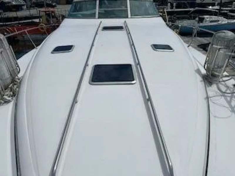 Slide: The Image of 1992 Sea Ray 440 Sundancer 44 - 7826722