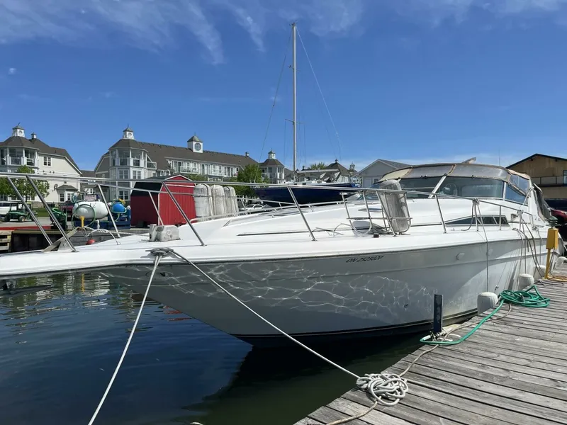 Slide: The Image of 1992 Sea Ray 440 Sundancer 44 - 7826717
