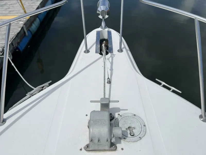 Slide: The Image of 1992 Sea Ray 440 Sundancer 44 - 7826721
