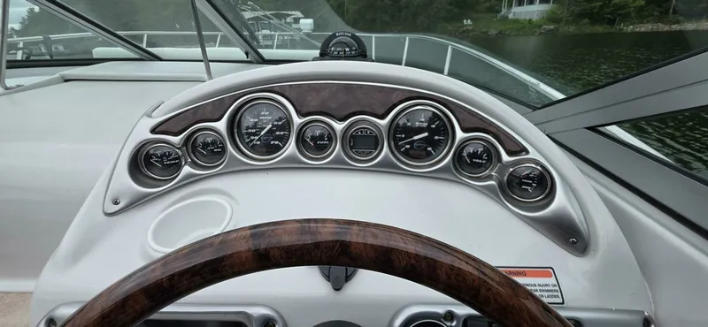 Slide: The Image of 2005 Crownline 250CR 25 - 7826782