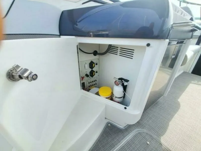 Slide: The Image of 2017 Formula 310SS 31 - 7826883