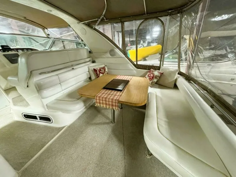 Slide: The Image of 1995 Sea Ray 370 Sundancer 37 - 7826969