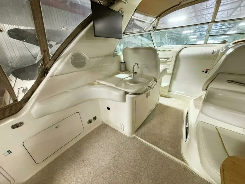 Slide: The Image of 1995 Sea Ray 370 Sundancer 37 - 7826967