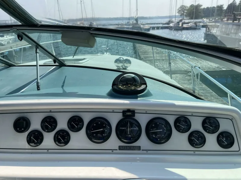 Slide: The Image of 1995 Wellcraft 3600 Martinique 36 - 7827003