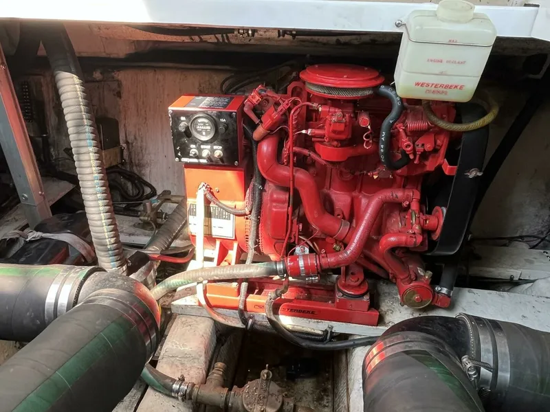 Slide: The Image of 1995 Wellcraft 3600 Martinique 36 - 7827036