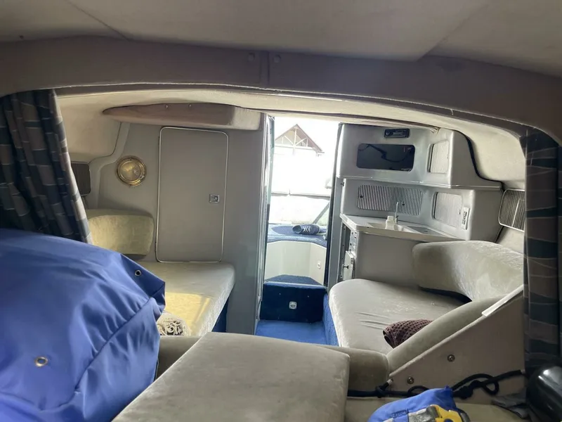 Slide: The Image of 1987 Sea Ray Pachanga 32 32 - 7827065