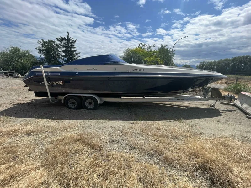 Slide: The Image of 1987 Sea Ray Pachanga 32 32 - 7827041