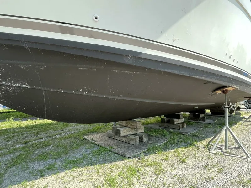 Slide: The Image of 1996 Carver 370 Aft Cabin 37 - 7827647