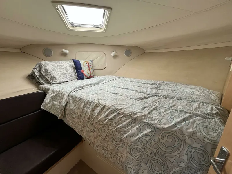 Slide: The Image of 1996 Carver 370 Aft Cabin 37 - 7827687