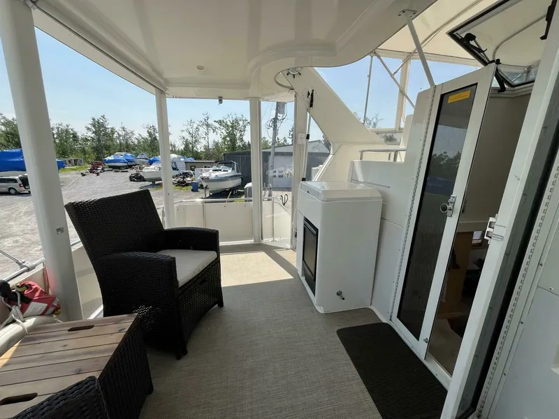 Slide: The Image of 1996 Carver 370 Aft Cabin 37 - 7827654