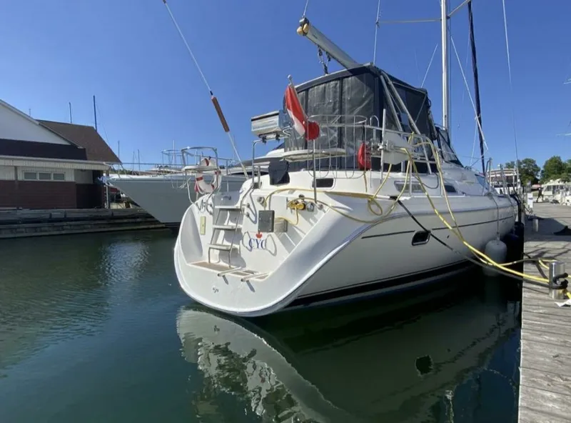 Slide: The Image of 2006 Hunter 45 Center Cockpit 45 - 7827733