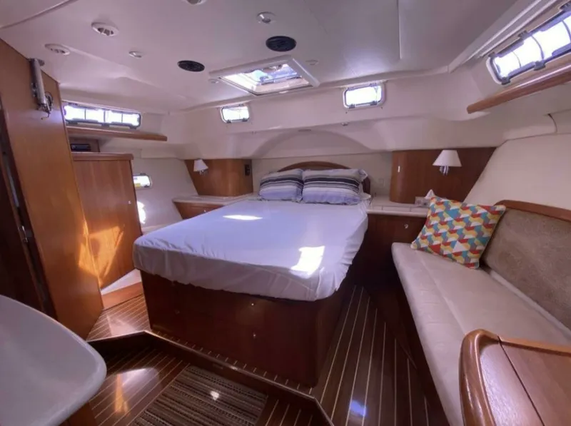 Slide: The Image of 2006 Hunter 45 Center Cockpit 45 - 7827726