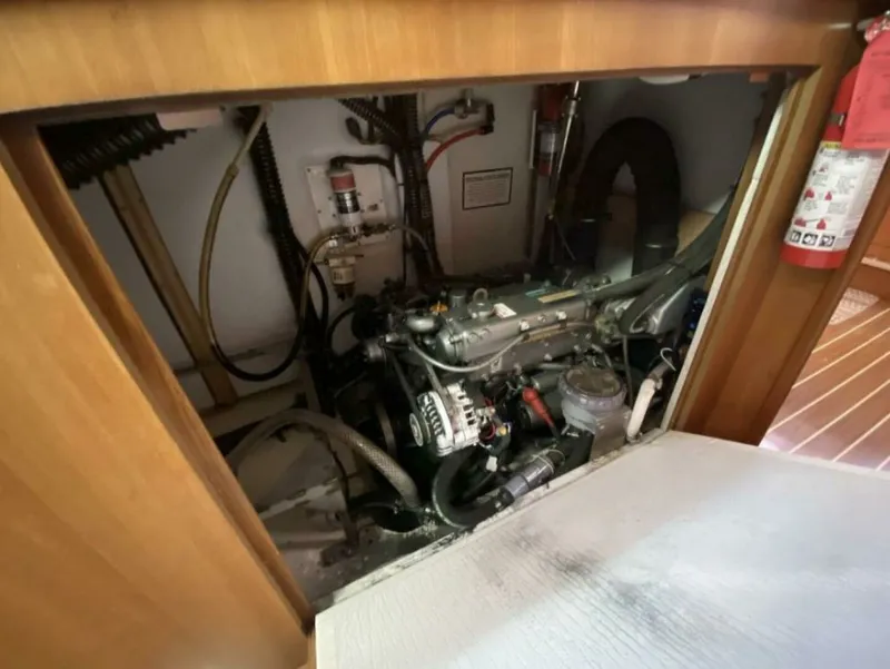 Slide: The Image of 2006 Hunter 45 Center Cockpit 45 - 7827732