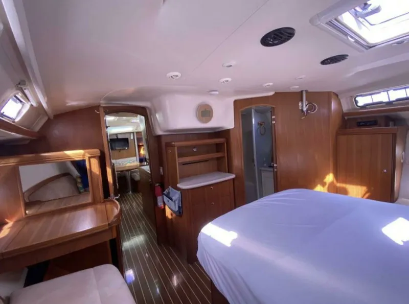 Slide: The Image of 2006 Hunter 45 Center Cockpit 45 - 7827727