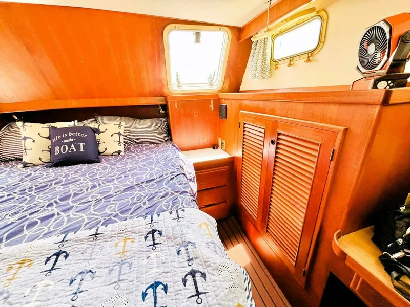 Slide: The Image of 1985 DeFever 40 OFFSHORE 40 - 7827788