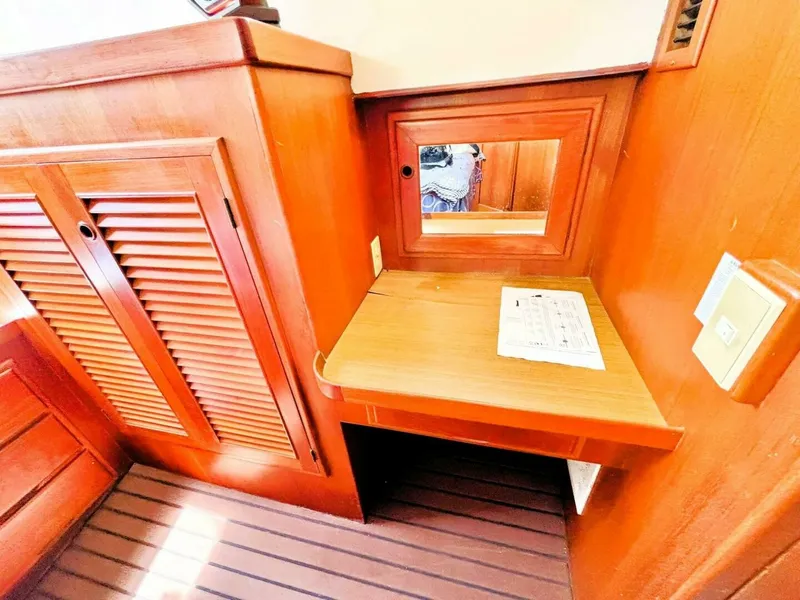 Slide: The Image of 1985 DeFever 40 OFFSHORE 40 - 7827789