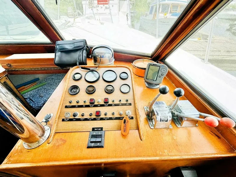 Slide: The Image of 1985 DeFever 40 OFFSHORE 40 - 7827775