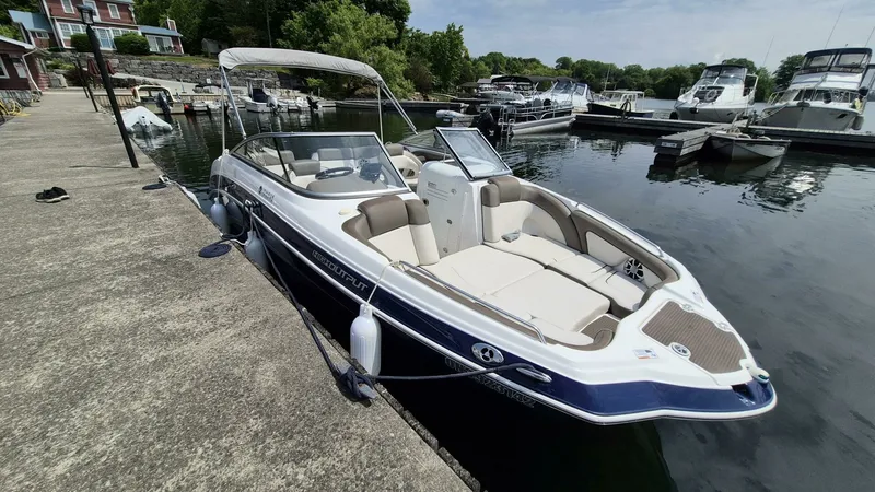 Slide: The Image of 2012 Yamaha Boats 242 Limited 24 - 7827806