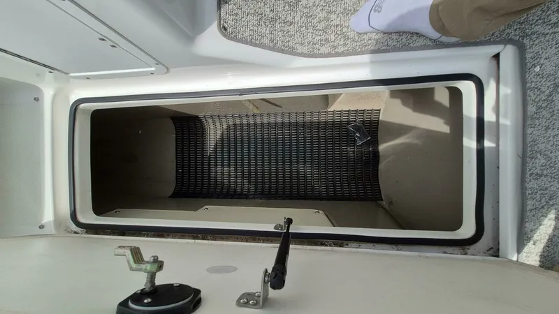 Slide: The Image of 2012 Yamaha Boats 242 Limited 24 - 7827818
