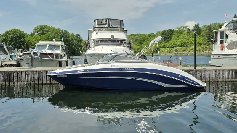 Slide: The Image of 2012 Yamaha Boats 242 Limited 24 - 7827823