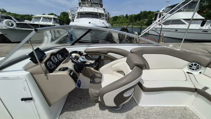 Slide: The Image of 2012 Yamaha Boats 242 Limited 24 - 7827800