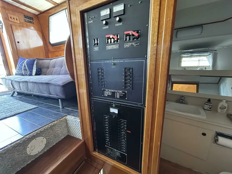 Slide: The Image of 1984 Hatteras 36 Convertible 36 - 7827888