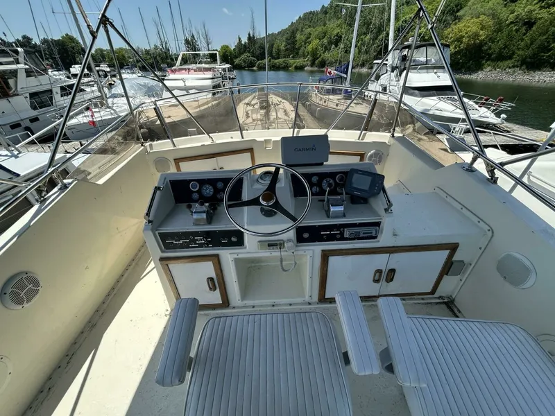 Slide: The Image of 1984 Hatteras 36 Convertible 36 - 7827860