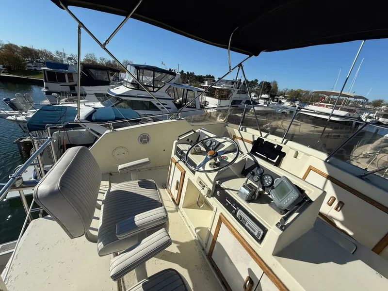 Slide: The Image of 1984 Hatteras 36 Convertible 36 - 7827859