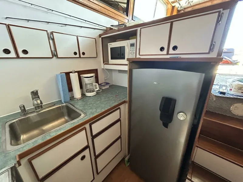 Slide: The Image of 1984 Hatteras 36 Convertible 36 - 7827881