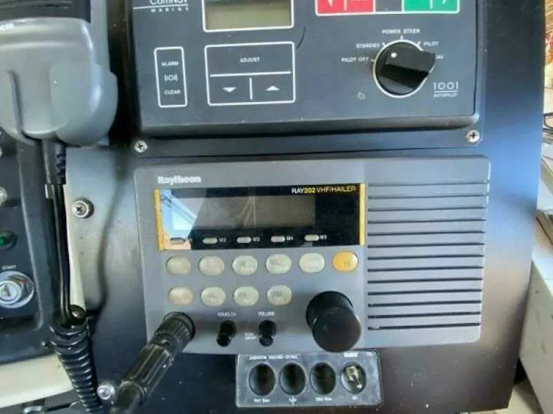 Slide: The Image of 1970 Chris-Craft 42 Commander 42 - 7827916
