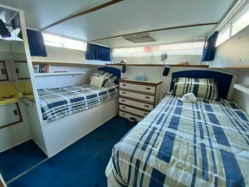 Slide: The Image of 1970 Chris-Craft 42 Commander 42 - 7827940