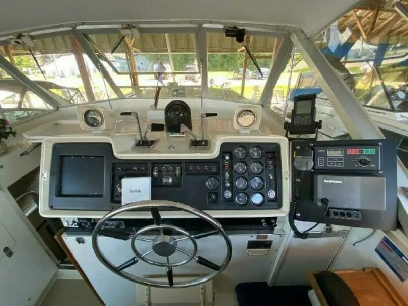 Slide: The Image of 1970 Chris-Craft 42 Commander 42 - 7827914
