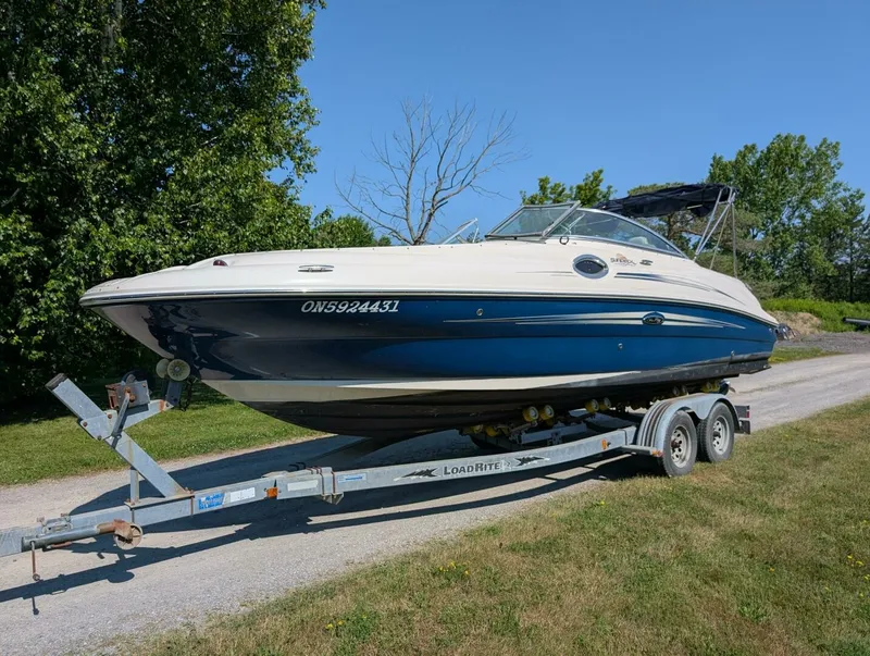 Slide: The Image of 2007 Sea Ray 240 Sundeck 24 - 7828023